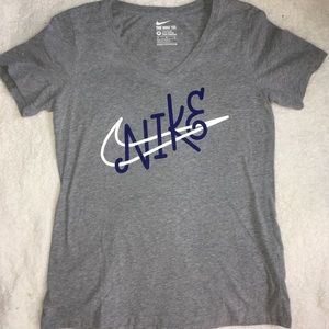 Nike Women’s T-Shirt